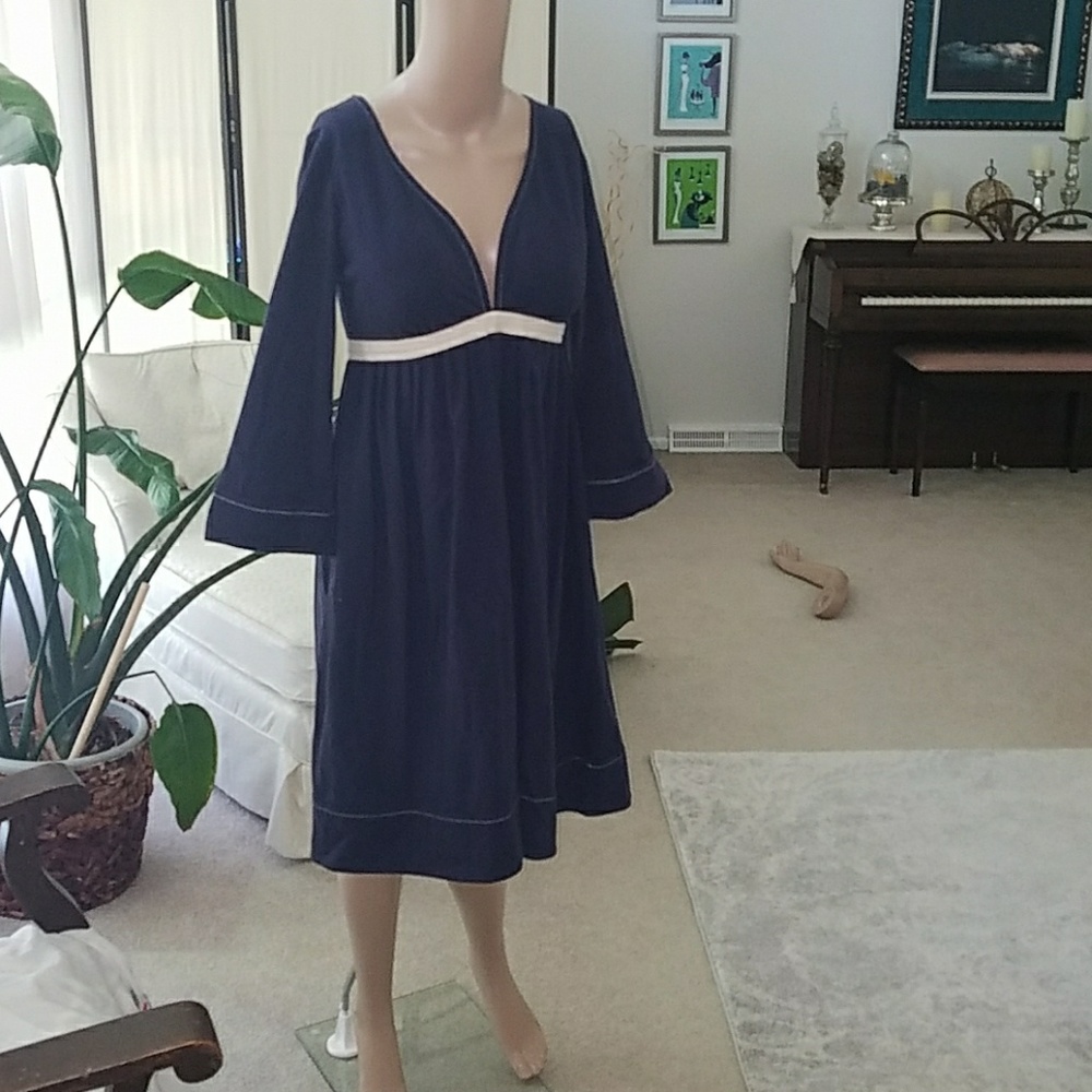 Adorable baby doll long sleeve shift drezz